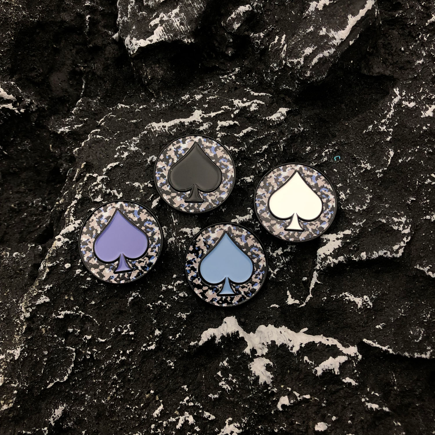 Camo Spade Ball Marker - Violet Blue